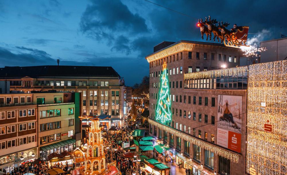 „DAS IST PURE WEIHNACHTSMAGIE“ | EXKLUSIVES INTERVIEW MIT DEM FLIEGENDEN WEIHNACHTSMANN